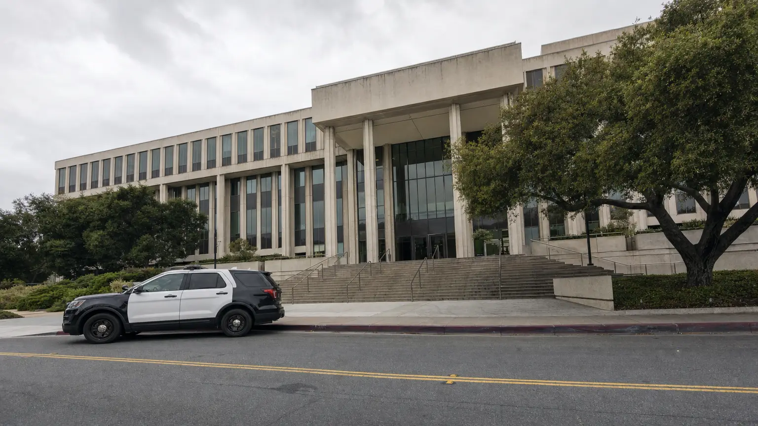 Judge sentences former probation officer in $169,000 embezzlement case